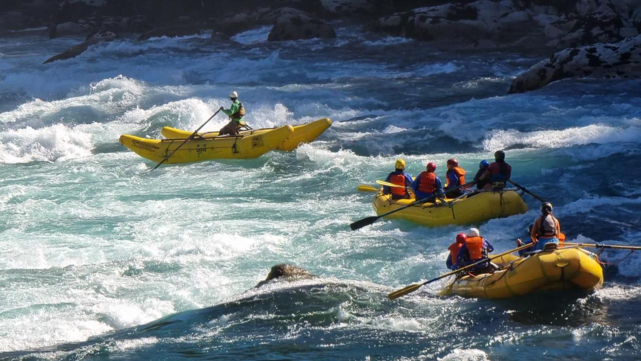 Peuma Lodge Patagonia Futaleufú エクステリア 写真