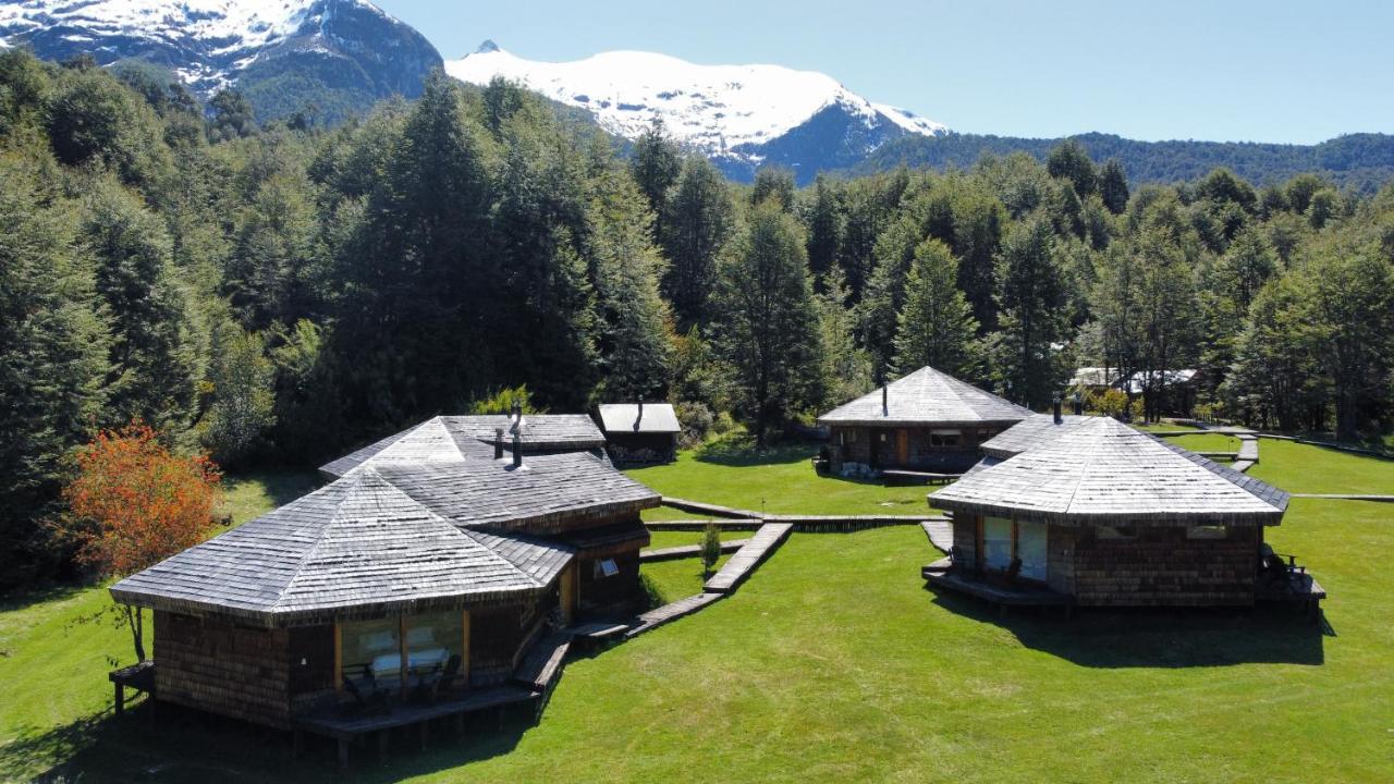 Peuma Lodge Patagonia Futaleufú エクステリア 写真