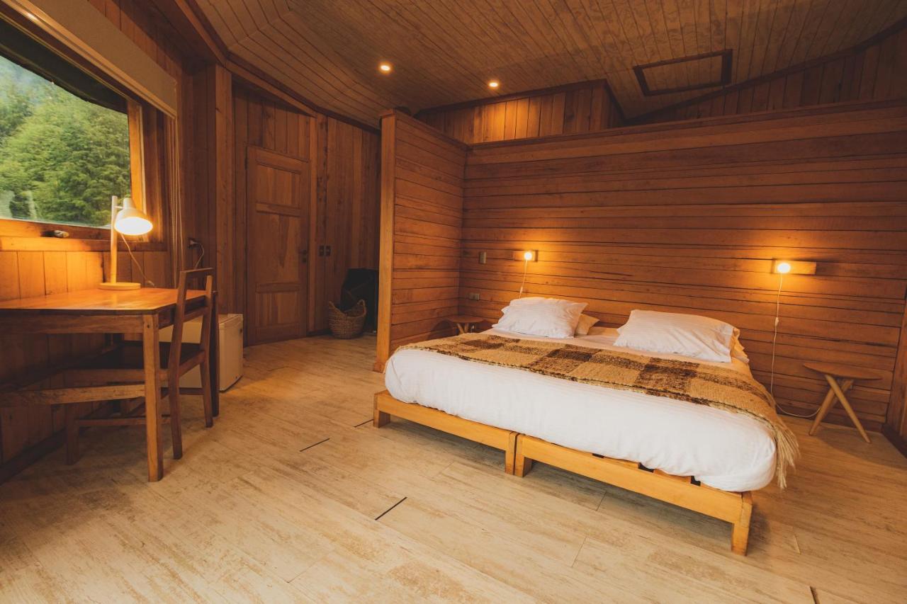 Peuma Lodge Patagonia Futaleufú エクステリア 写真