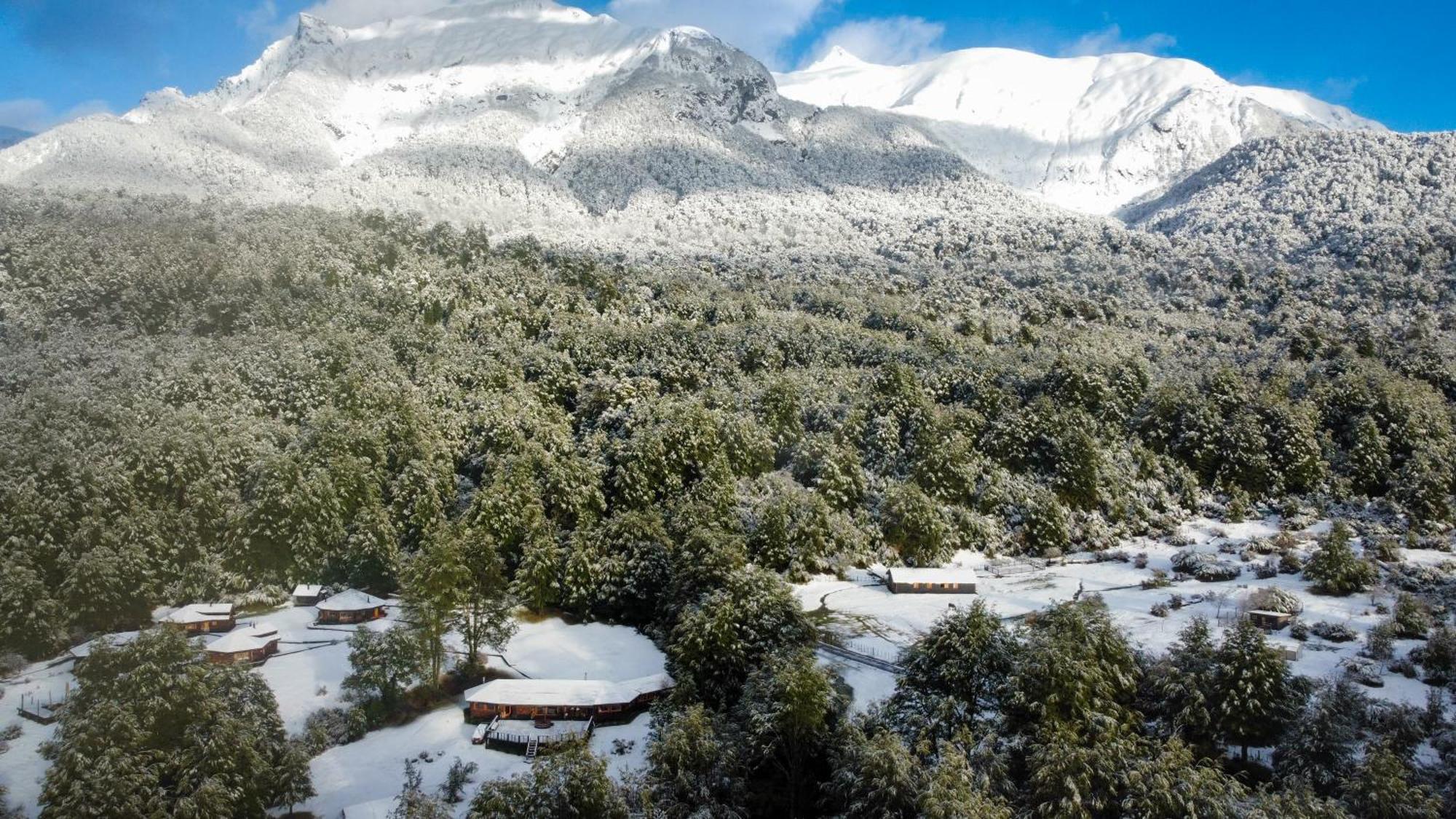 Peuma Lodge Patagonia Futaleufú エクステリア 写真